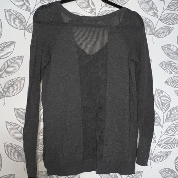 Rock & Republic Metallic Textured Top M Grey Glitter Light Sweater Neutral Boho - Picture 8 of 12